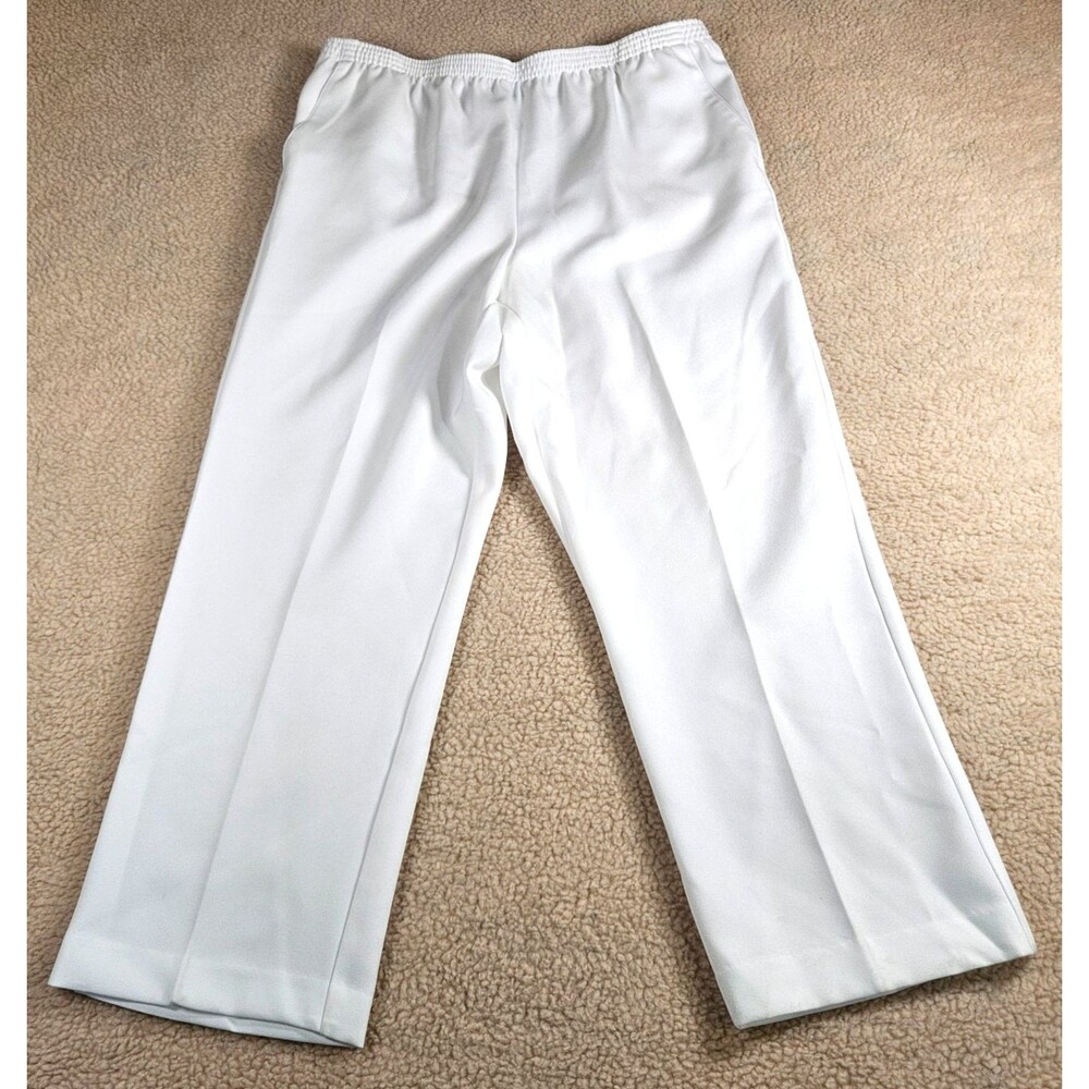 NWT Alfred Dunner Women's Size 14 Short White Pull On Pants Elastic Waist